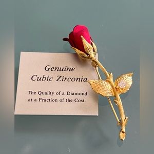 Vintage Avon brooche pin beautiful